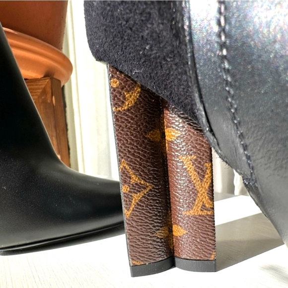 SOLD!NWT Louis Vuitton Silhouette Monogram andBlack Suede Ankle Boots - Picture 5 of 11